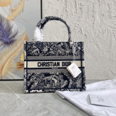 Christian Dior Shopping Bags